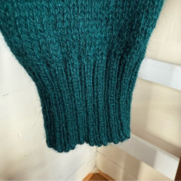 Vintage B. Altman & Co. Women's Teal Cardigan Sweater, medium small, pure wool - Picture 8 of 11